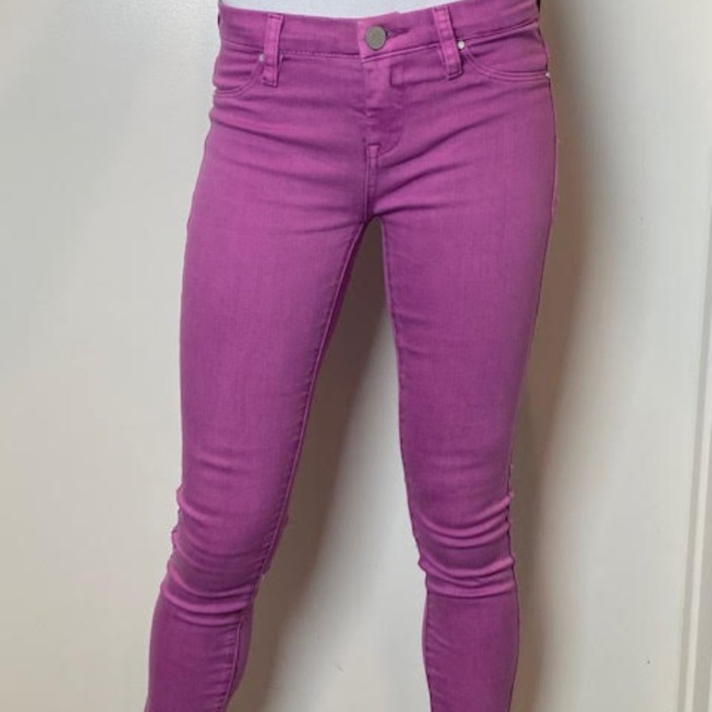 Blank NYC Lilac Spray On Jeans Sz 24